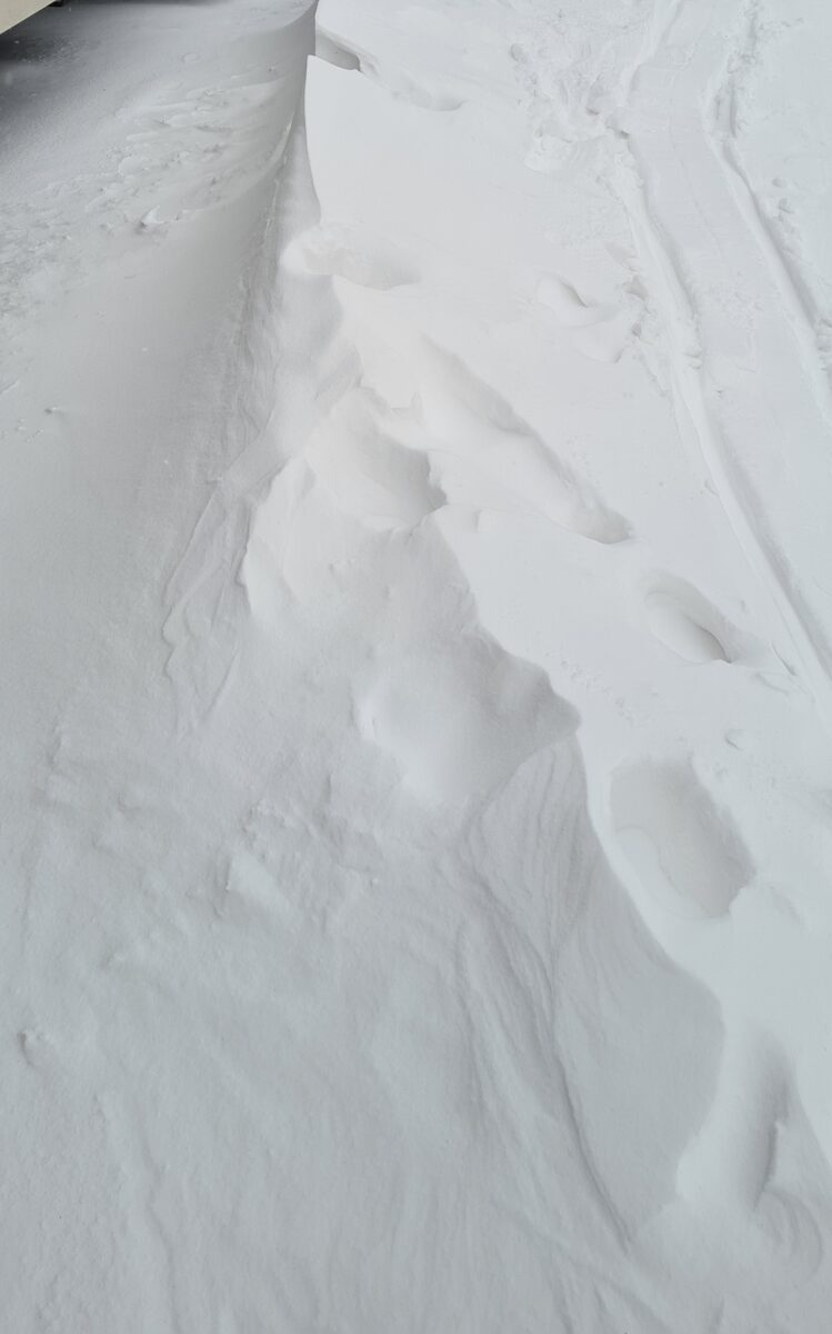 Voetstappen in de sneeuw - afbeelding vergroten